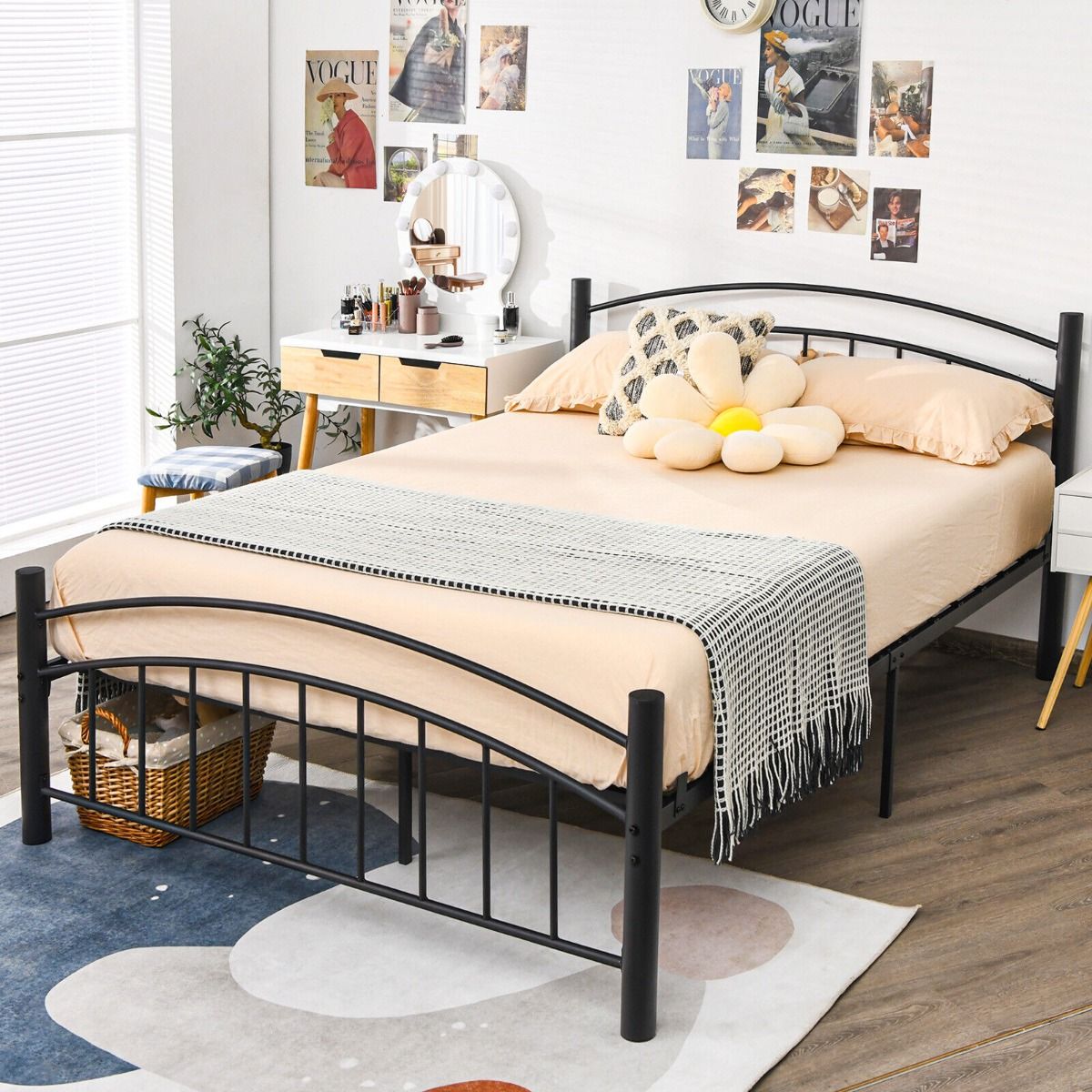 Metal Bed Frame Platform Bed with Headboard for Bedroom